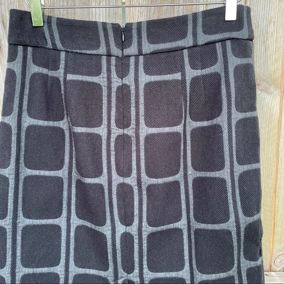 Trina Turk skirt lined USA made size 4 black - Picture 5 of 8